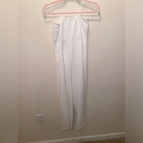 White jumpsuit - Picture 5 of 6